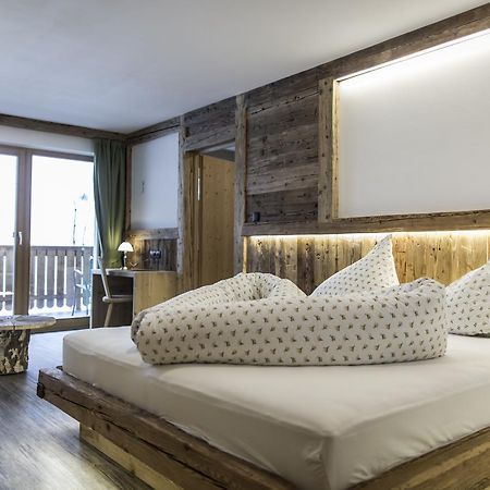 Hotel Neuwirt Cadipietra Luaran gambar